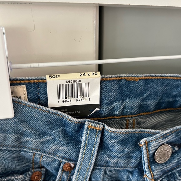 NWT Levi’s 501 High Rise Straight Jeans - Picture 5 of 6